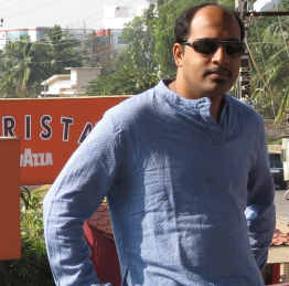 Dr. Sumit Chakravarty
